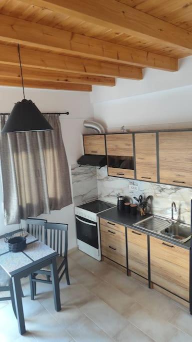S & D Loft Apartment Heraklion  Bagian luar foto